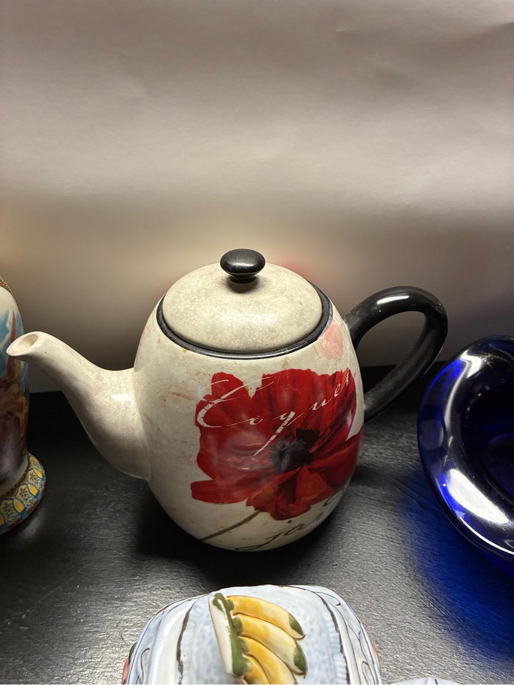 Ceramic Teapot with Red Poppy Motif - White and Red - Picture 7 of 7